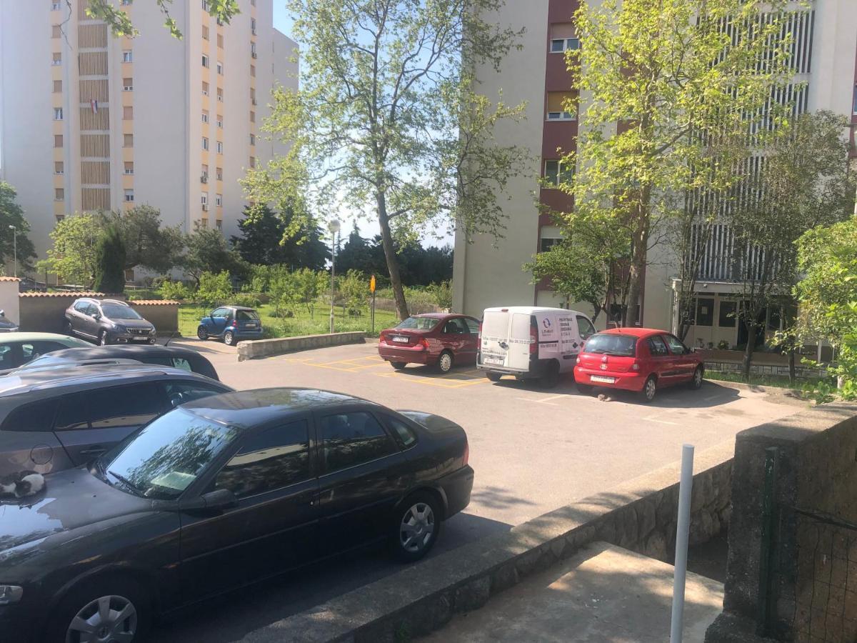 Apartment Ura Rijeka Buitenkant foto